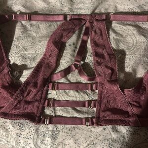 Worn once Victoria secret size 40DD